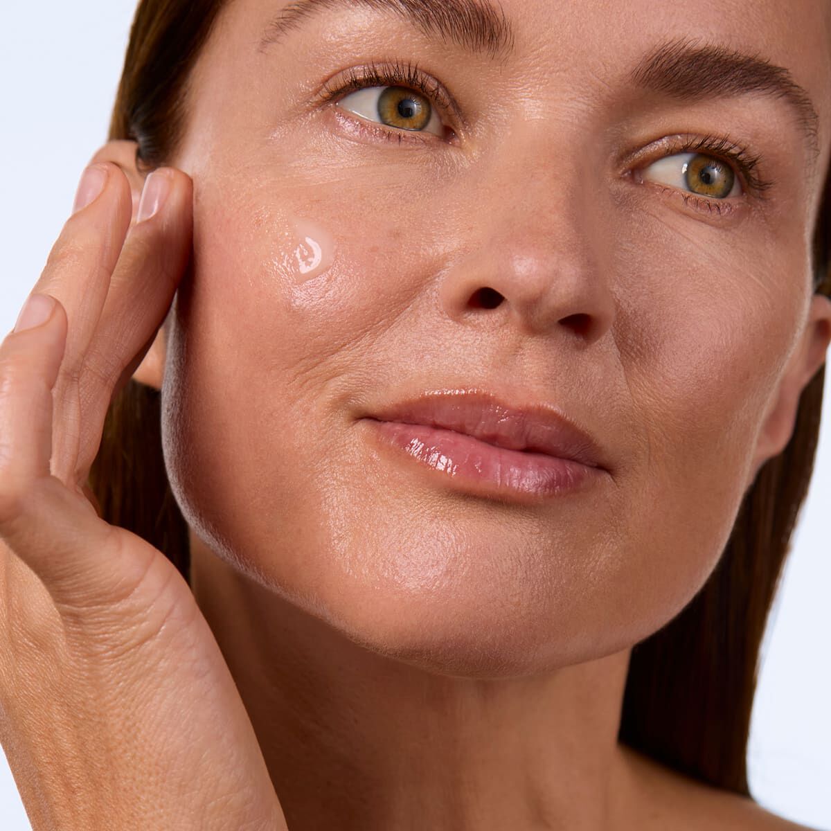 Supra Sérum Lift-Remodelant Multi-Intensif | CLARINS®