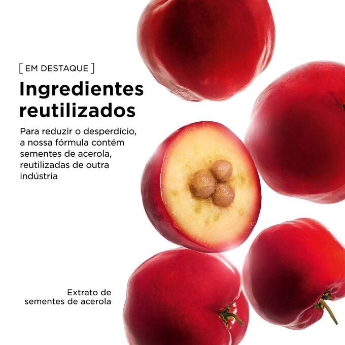 Beauty Flash Balm da Clarins cont&eacute;m extrato de sementes de acerola bio com propriedades de beleza circular, para real&ccedil;ar visivelmente a luminosidade natural da pele.